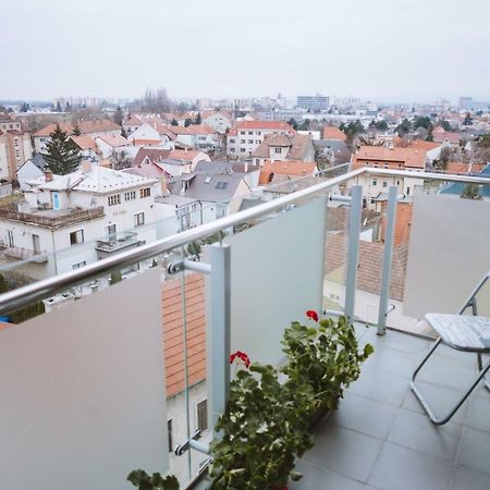 Design Apartment, The City Centre Close To The Health Spa Pieszczany Zewnętrze zdjęcie