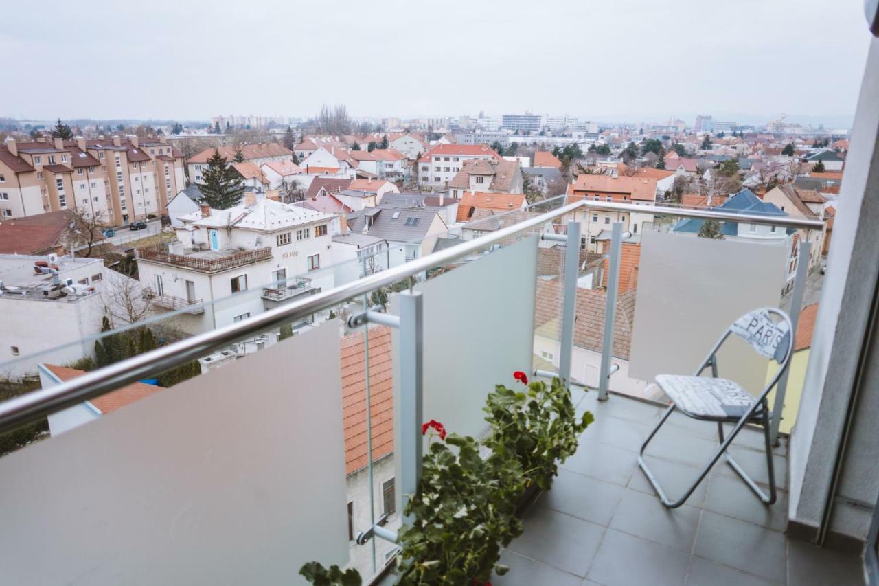 Design Apartment, The City Centre Close To The Health Spa Pieszczany Zewnętrze zdjęcie