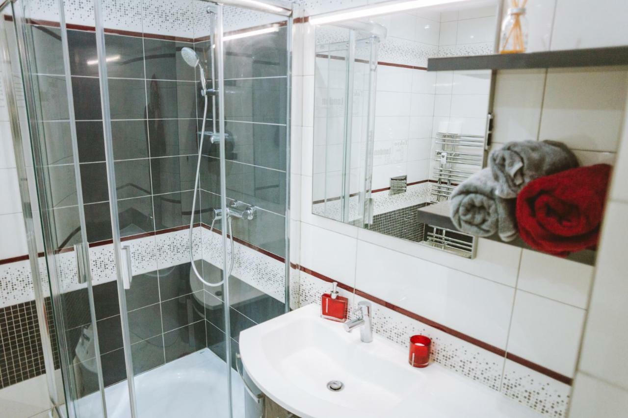 Design Apartment, The City Centre Close To The Health Spa Pieszczany Zewnętrze zdjęcie